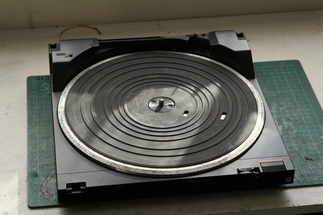 Turn Table (01)