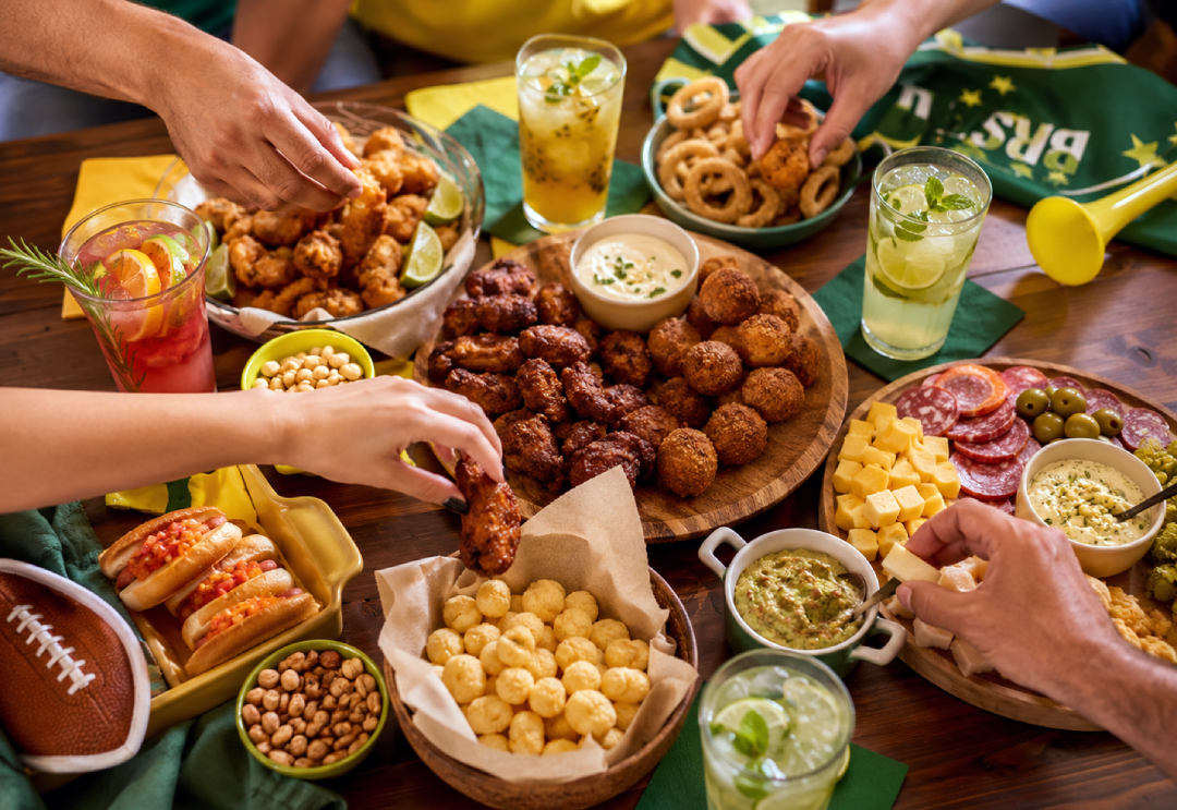 Mesa de petiscos para os jogos da Copa