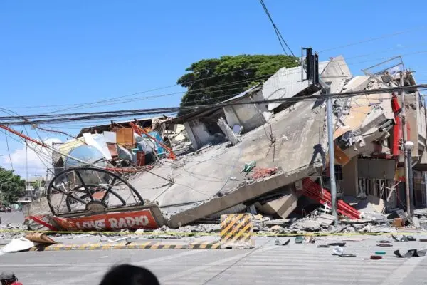 Deadly Earthquake Strikes Southern Philippines