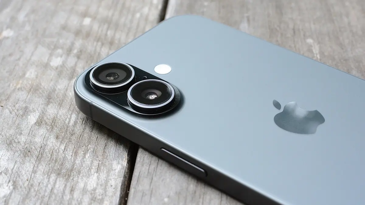 Apple Considers New Chip Manufacturing Partners