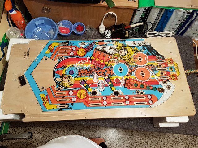 Centigrade 37 Petacos 13.jpg