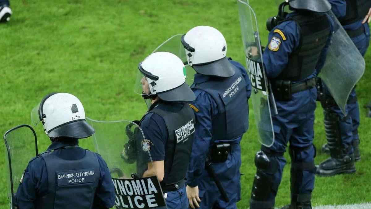Συναγερμός στην Αστυνομία για πιθανή συνάντηση οπαδών ΑΕΚ και Ολυμπιακού