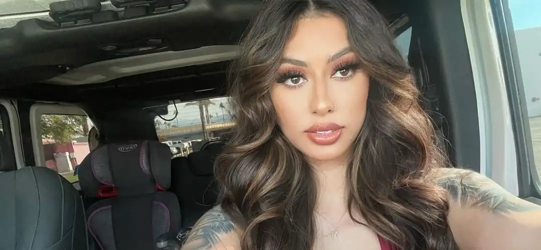Maria Agredano Wallpapers Insta FIt Bio (14)