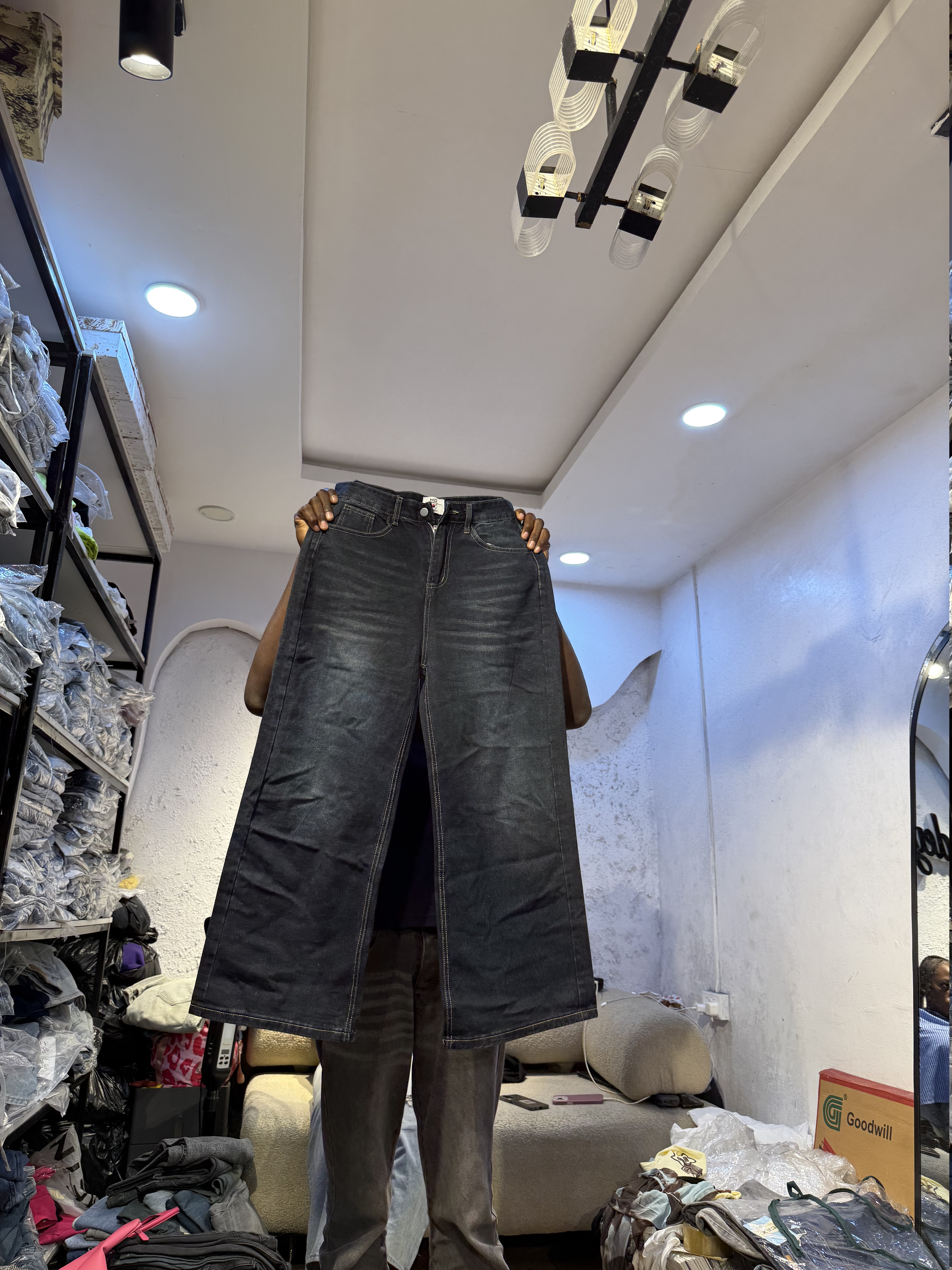Waist 32