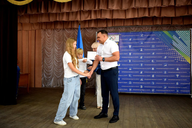 у Кропивницькому нагородили спортсменів і тренерів до Дня фізичної культури і спорту України 2026 (2.jpg