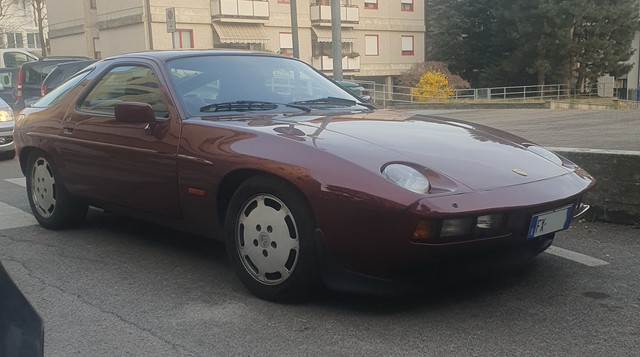 928s