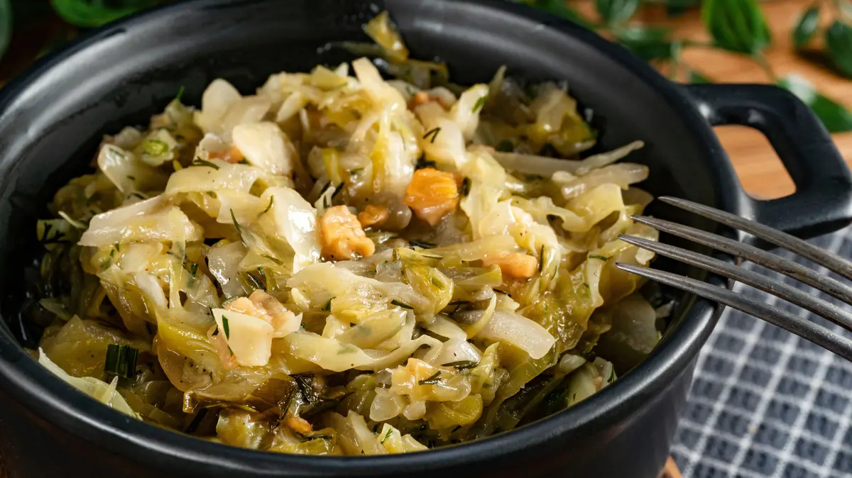 Cabbage Takes Centre Stage in the Instant Pot