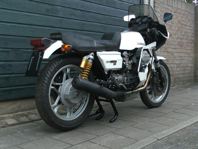 guzzi-le-mans-2