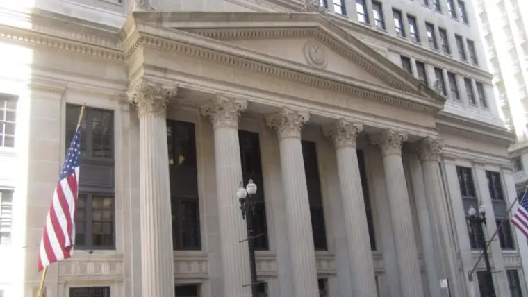 Lawmakers Push for Overhaul of Banking Rules on Digital Assets