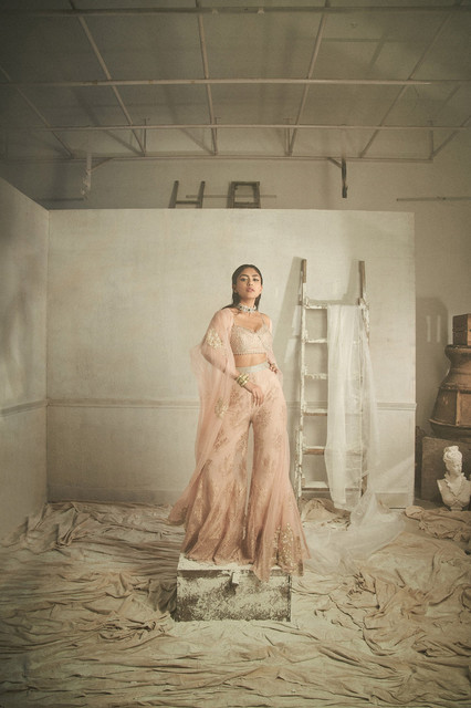 Mrunal-Thakur-12.jpg