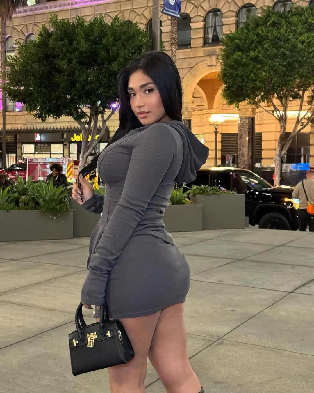 Alejandra Velasquez Wallpapers Insta Fit Bio (6)