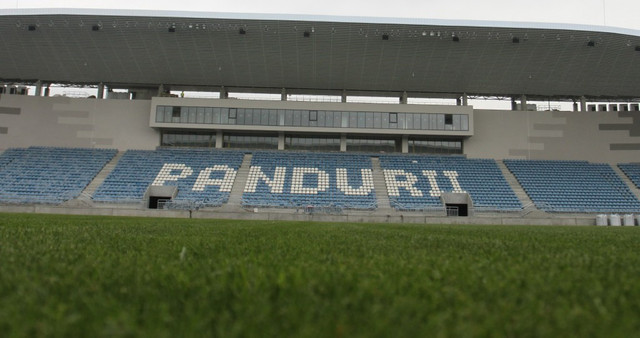 STADION 4