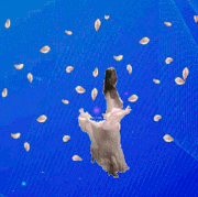 TANET-DEVUSKI-S-LEPESTKAMI.gif