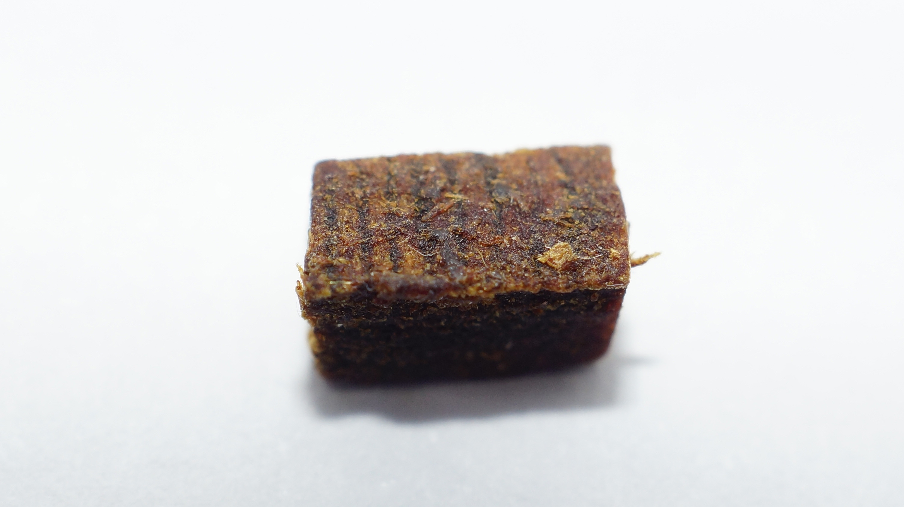 [Ouddict.com] Oud Wood