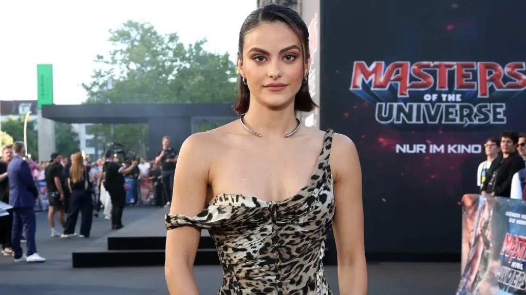 Camila Mendes Sizzles in Daring Premiere Outfit