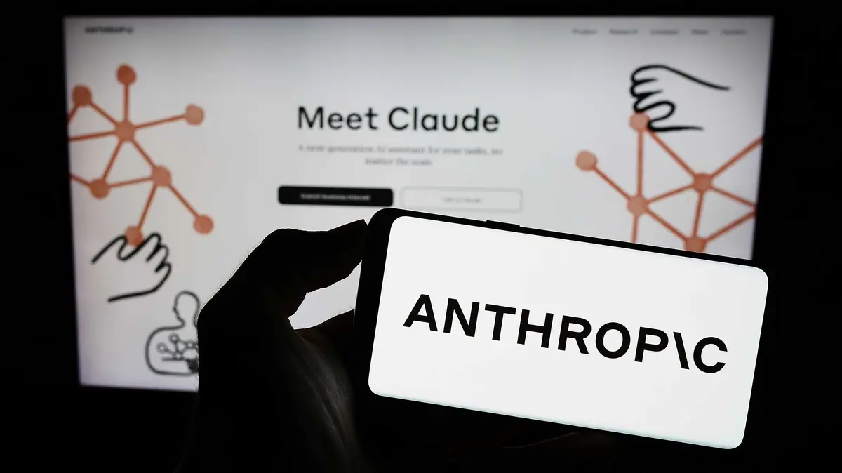 Vulnerabilities Found in Claude AI Chrome Extension