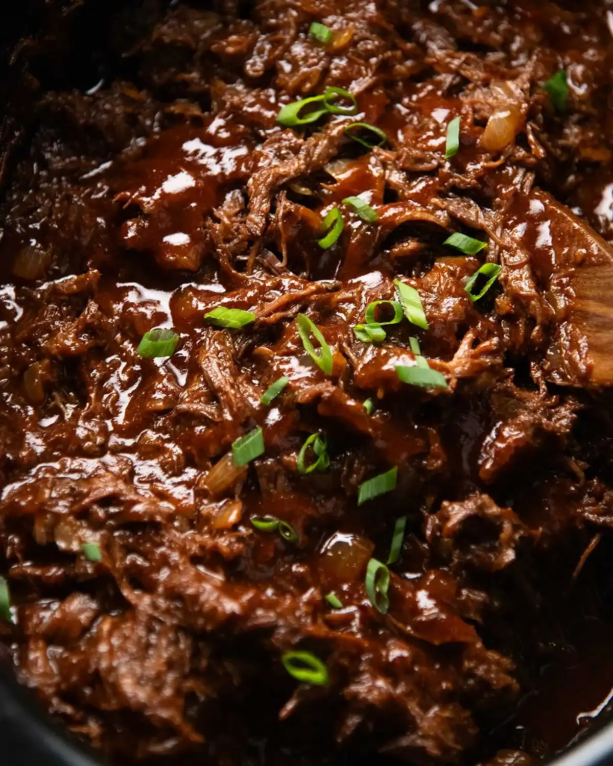 Easy Slow Cooker BBQ Shredded Beef Delights