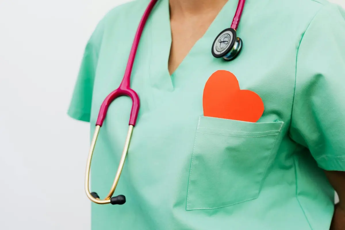 Neighborhood Disadvantage Linked to Women's Heart Health Decline