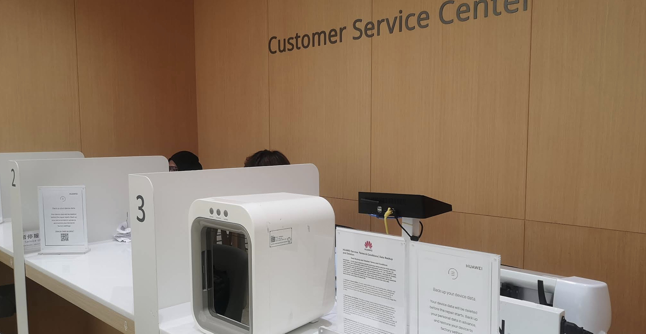 Huawei smartphones and wearables on display