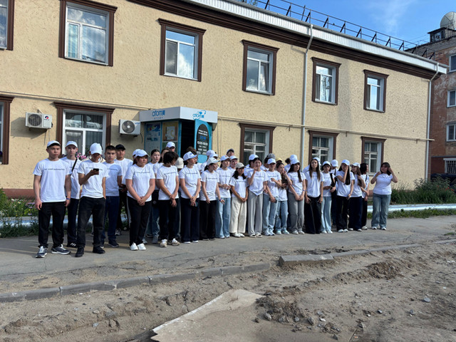 Білім бәйгесіне бет алған үздіктер (1)