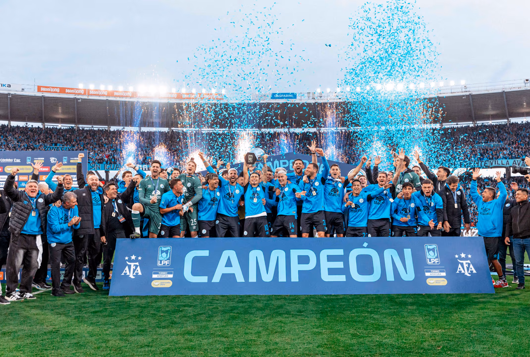 Con sabor a Uvita: Belgrano lo hizo de nuevo, se lo dio vuelta a River en Córdoba y se consagró campeón del Apertura