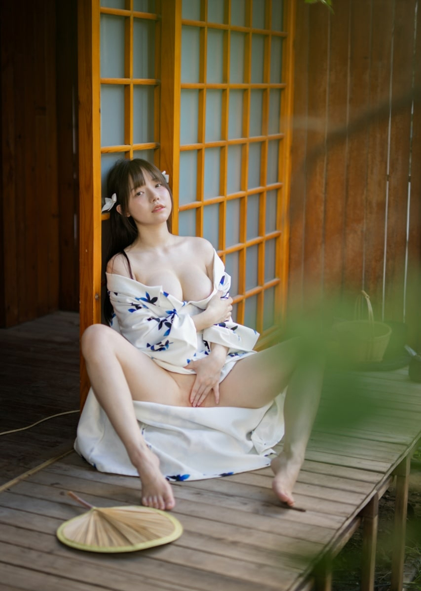 六味帝皇酱 夏日和服 029
