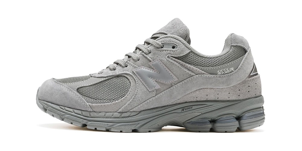 New New Balance 2002R Sneakers in “Slate Grey” Colorway – Elegance and Functionality