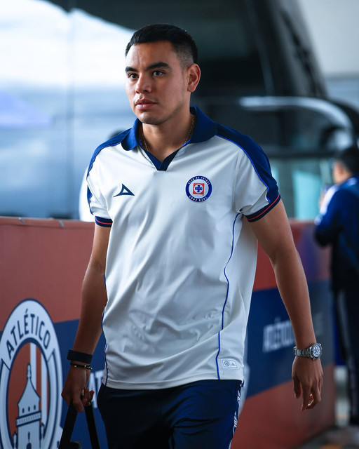 LLEGAMOS AL ESTADIO