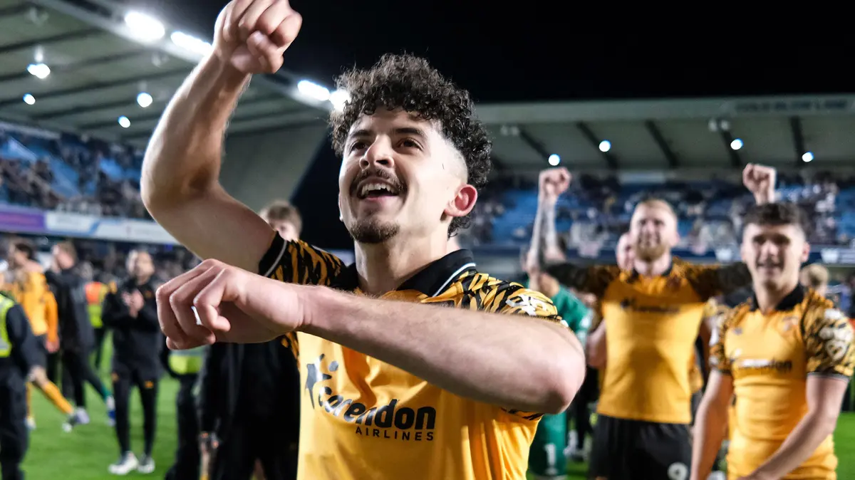 Mohamed Belloumi Shines as Hull City Advances in Championship Playoffs