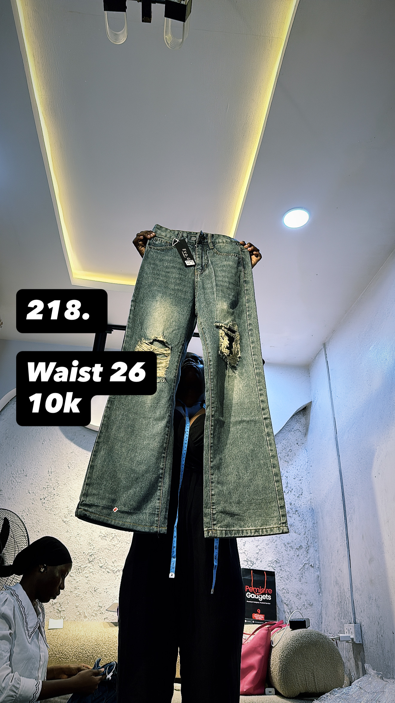Waist 26