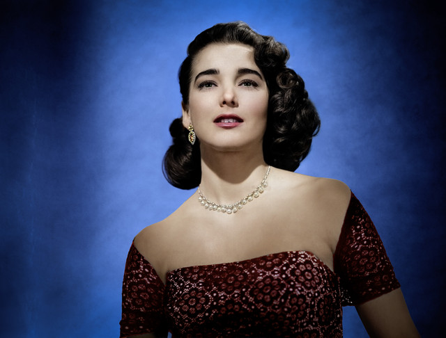Julie Adams.jpg