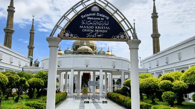Masjid Kristal6.webp
