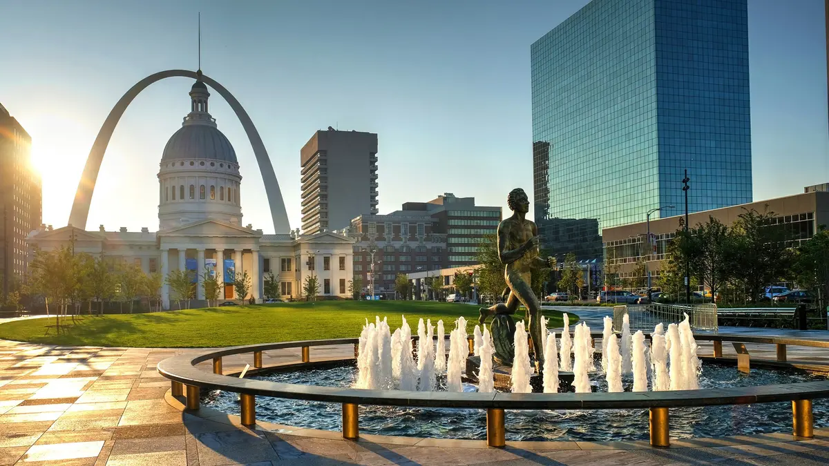 Programul Midwest: Artiștii cumpără case, revitalizează comunități