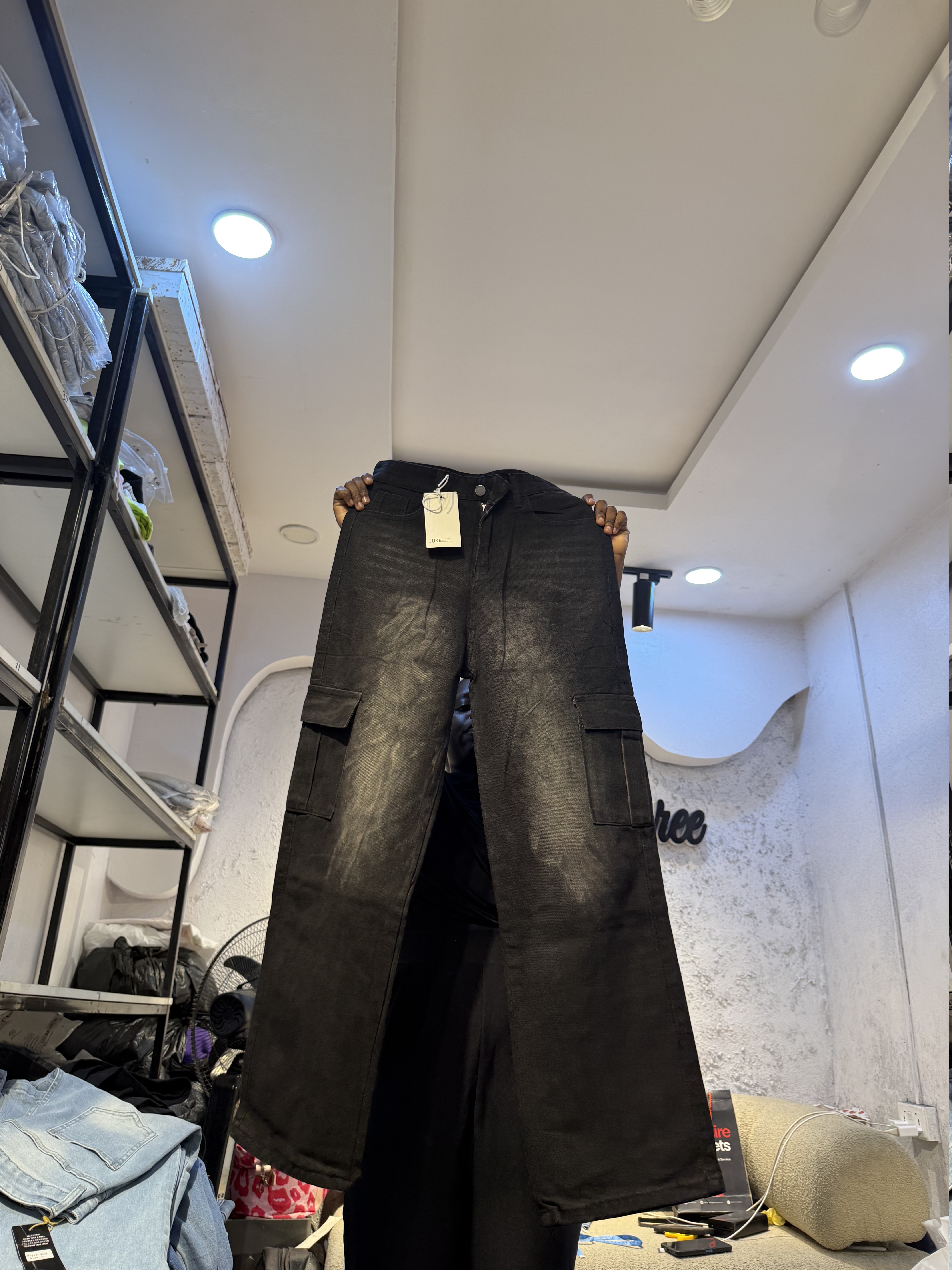 Waist 30