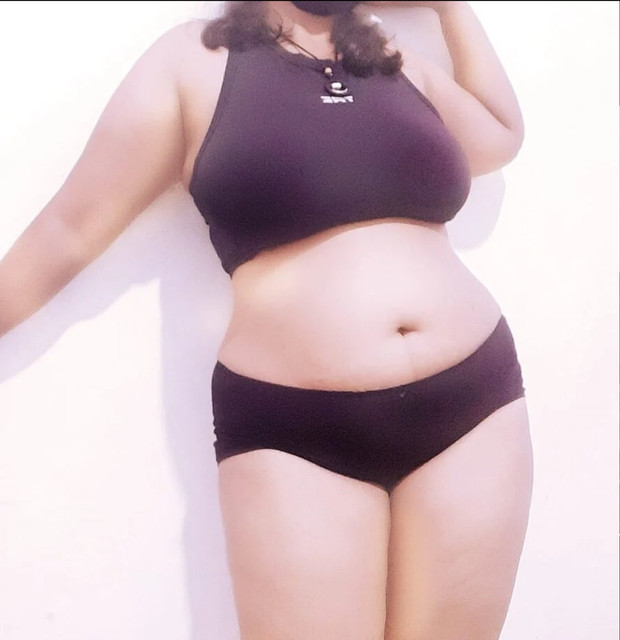 Wife Mom Aunty ki incest dunia with pics & Gifs
