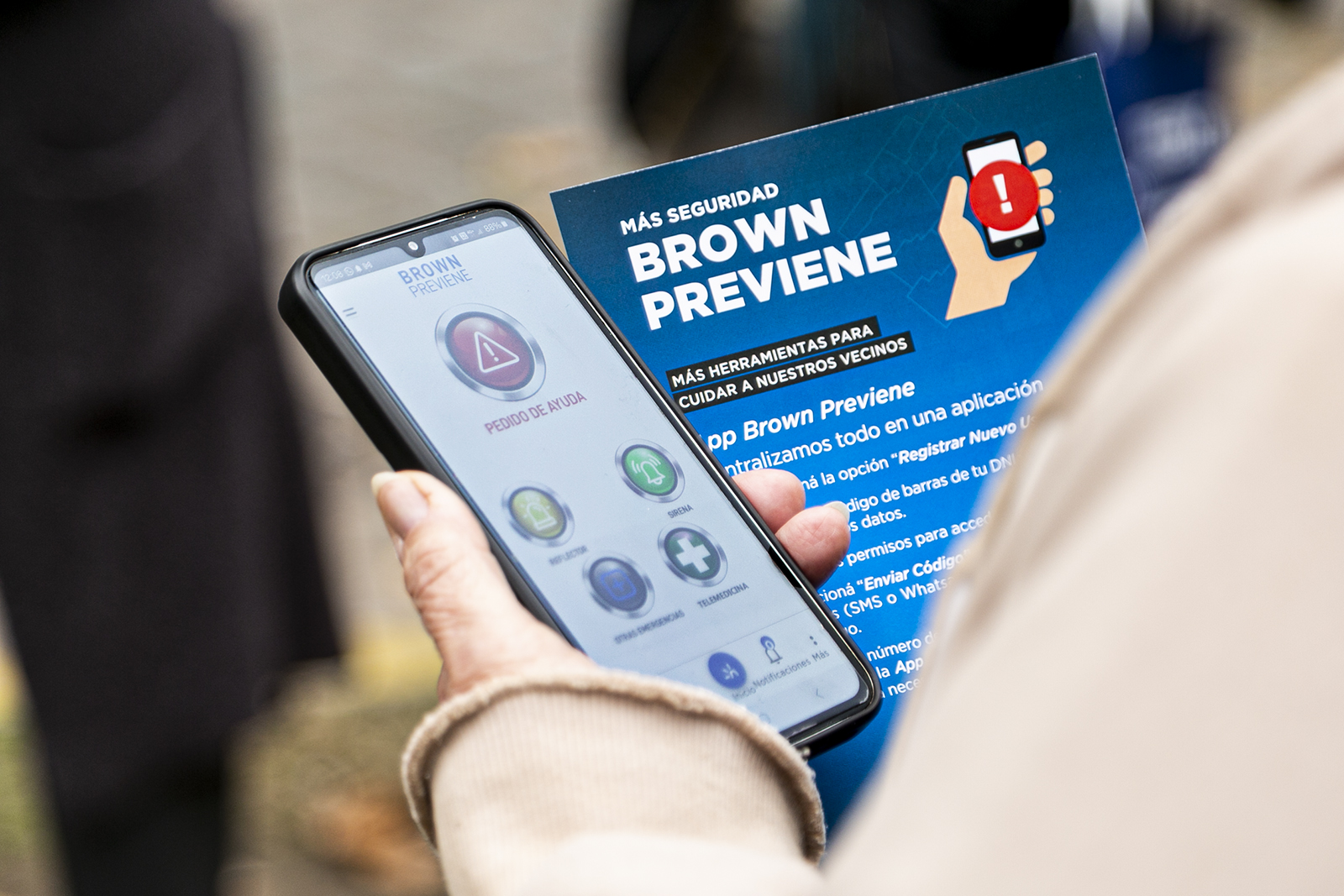 previene4.jpg EN ALMIRANTE BROWN 37 MIL VECINOS YA UTILIZAN LA APP “BROWN PREVIENE” CON BOTÓN DE PÁNICO