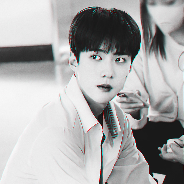 SEHUN022