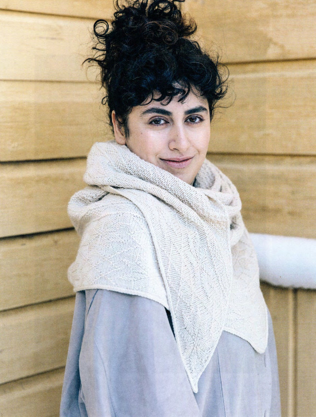 Laine-52-Weeks-of-Shawls-2022-48