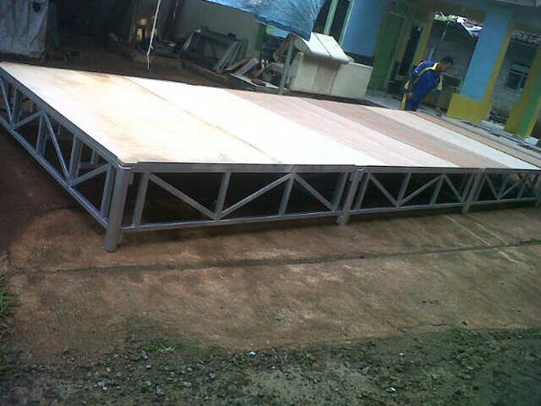 terpal tenda mesin
