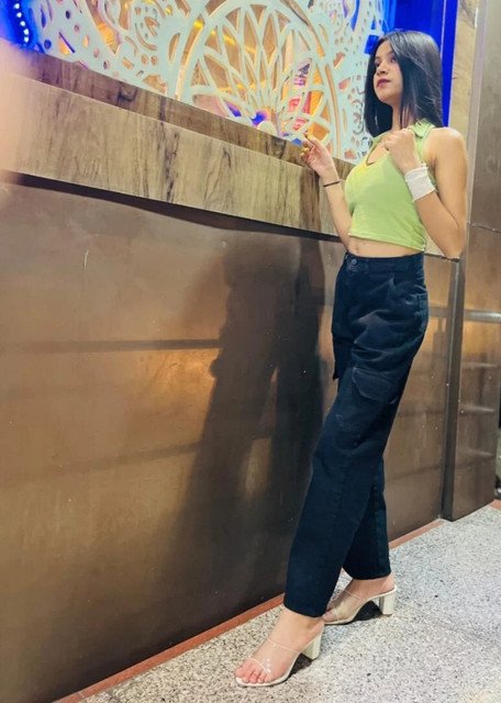 Wife Mom Aunty ki incest dunia with pics & Gifs