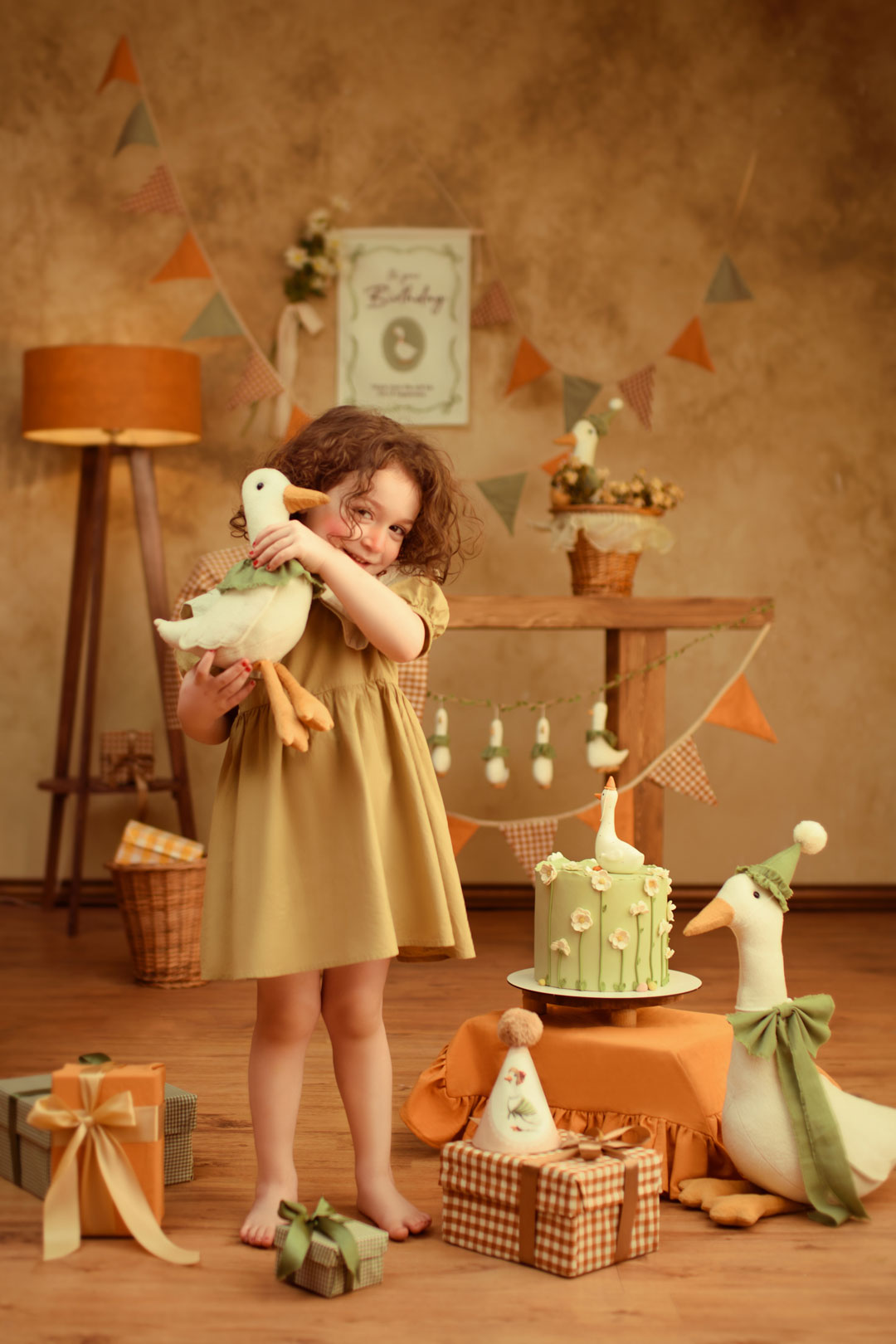 عکاسی کودک با نور طبیعی در فضای داخلی آتلیه کودکان نویسا مشهد