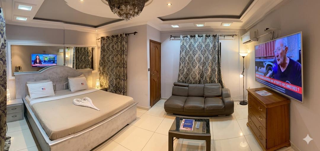 Chambre meublée à louer à Bessengue, Douala - 25000 FCFA/nuit