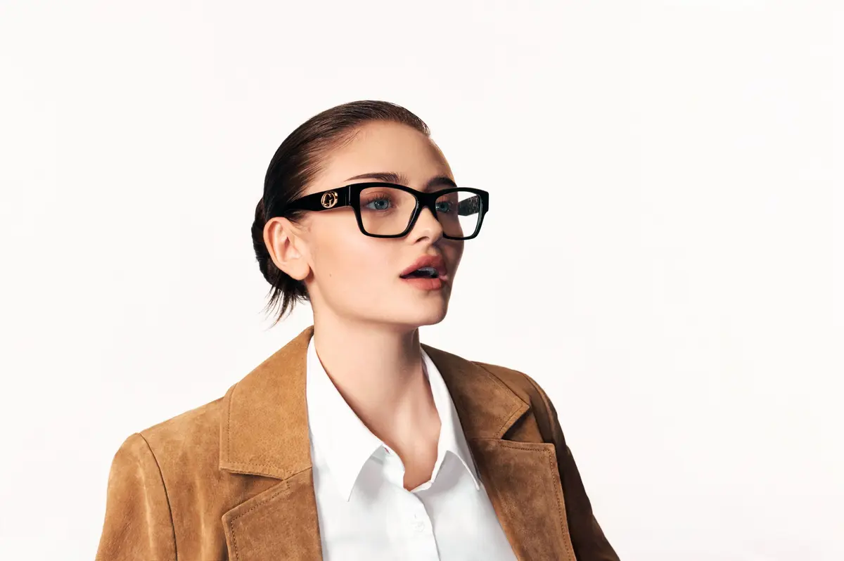 Forever Guess: A Chic Spoof TV Show Takes Center Stage
