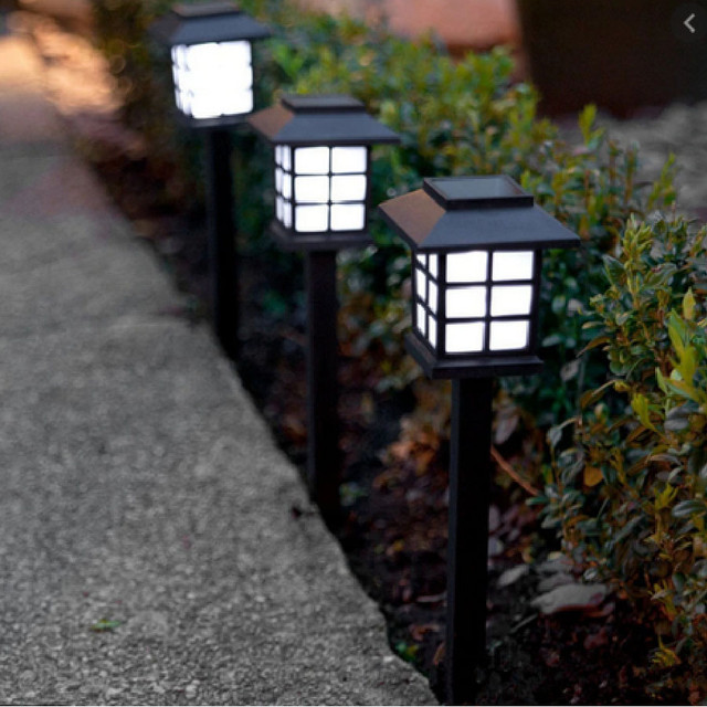 Solar-Led-Garden-Light-1.jpg