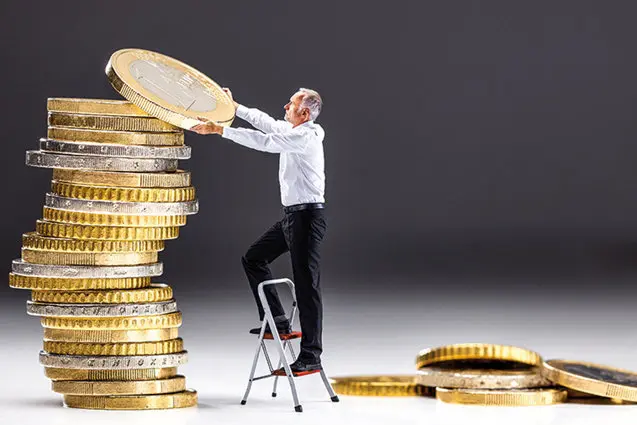 Economiile populației și firmelor au crescut în aprilie