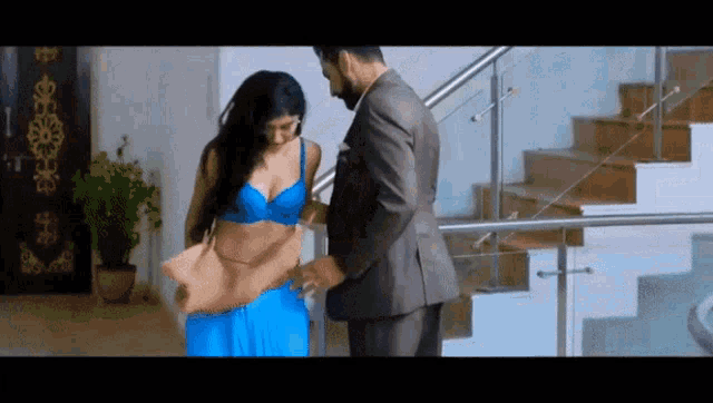 [Image: gudducd3-saree-drop.gif]
