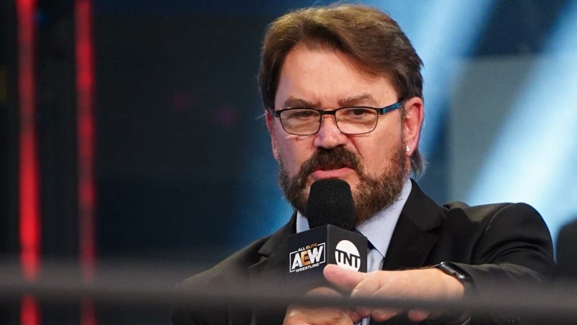 Cosas que tienes que saber sobre Tony Schiavone Cosas que tienes que saber sobre Tony Schiavone