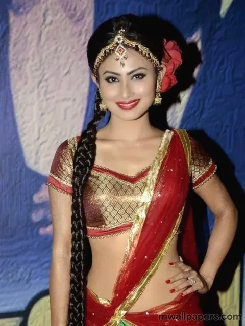 Mouni-Roy-72