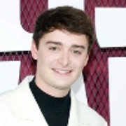 noah-schnapp-1