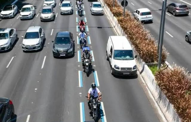 sri-lanka-to-introduce-dedicated-motorcycle-lanes-on-major-roads